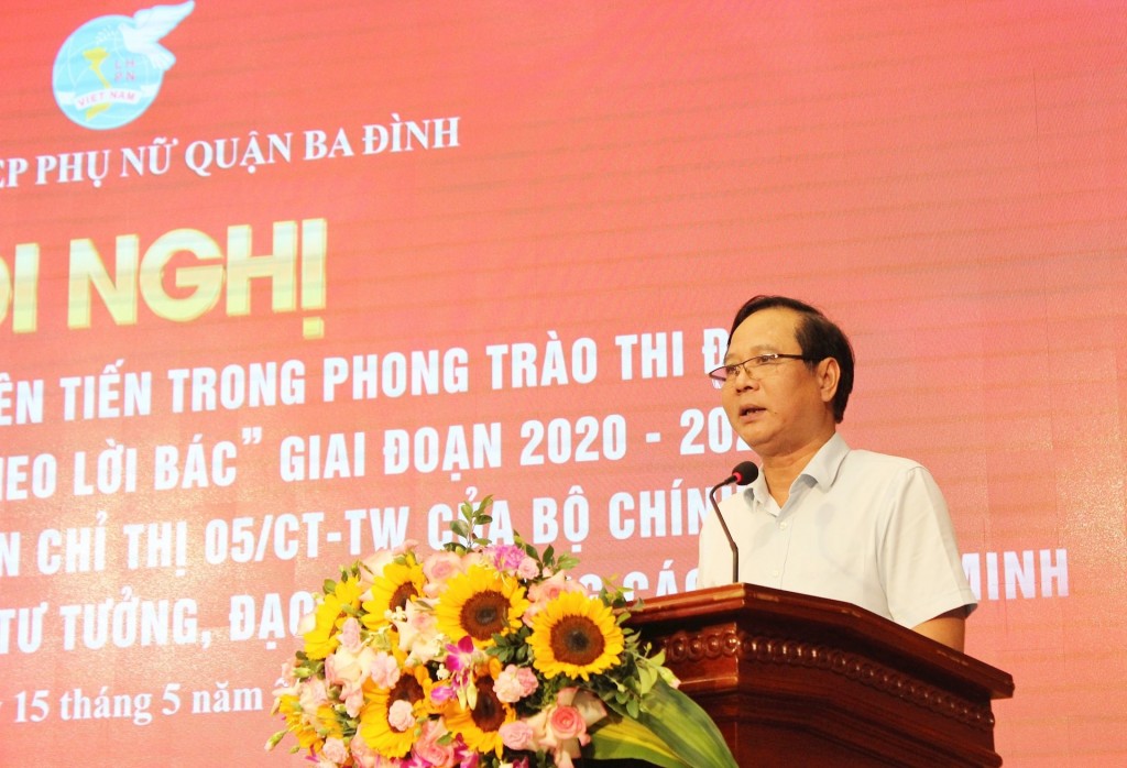 Phó Bí thư Thường trực Quận ủy, Chủ tịch HĐND quận Ba Đình Nguyễn Công Thành phát biểu. Ảnh: Bảo Lâm