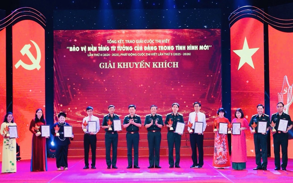 Vinh danh các tác giả xuất sắc cuộc thi viết bảo vệ nền tảng tư tưởng của Đảng trong tình hình mới