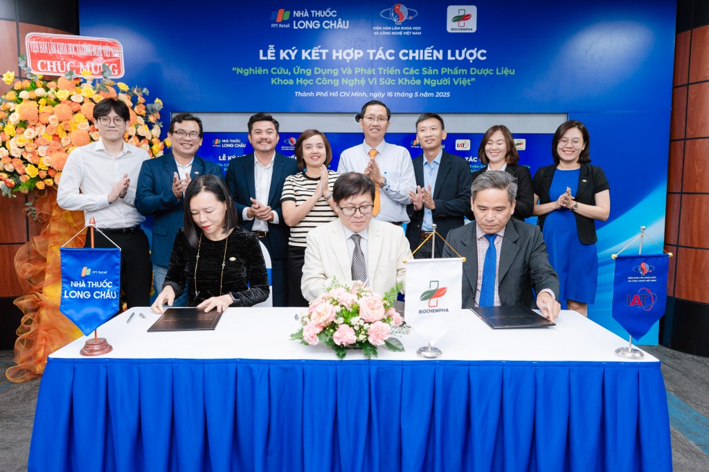 Ứng dụng dược liệu công nghệ cao phát triển các sản phẩm chăm sóc sức khỏe