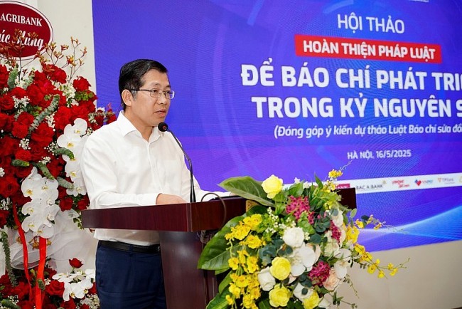 Hoàn thiện pháp luật để báo chí phát triển trong kỷ nguyên mới