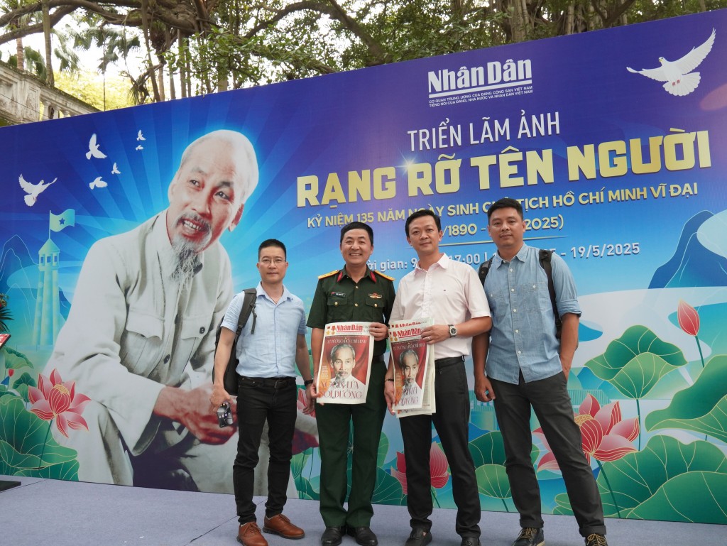 Triển lãm thu hút đông đảo người dân và du khách