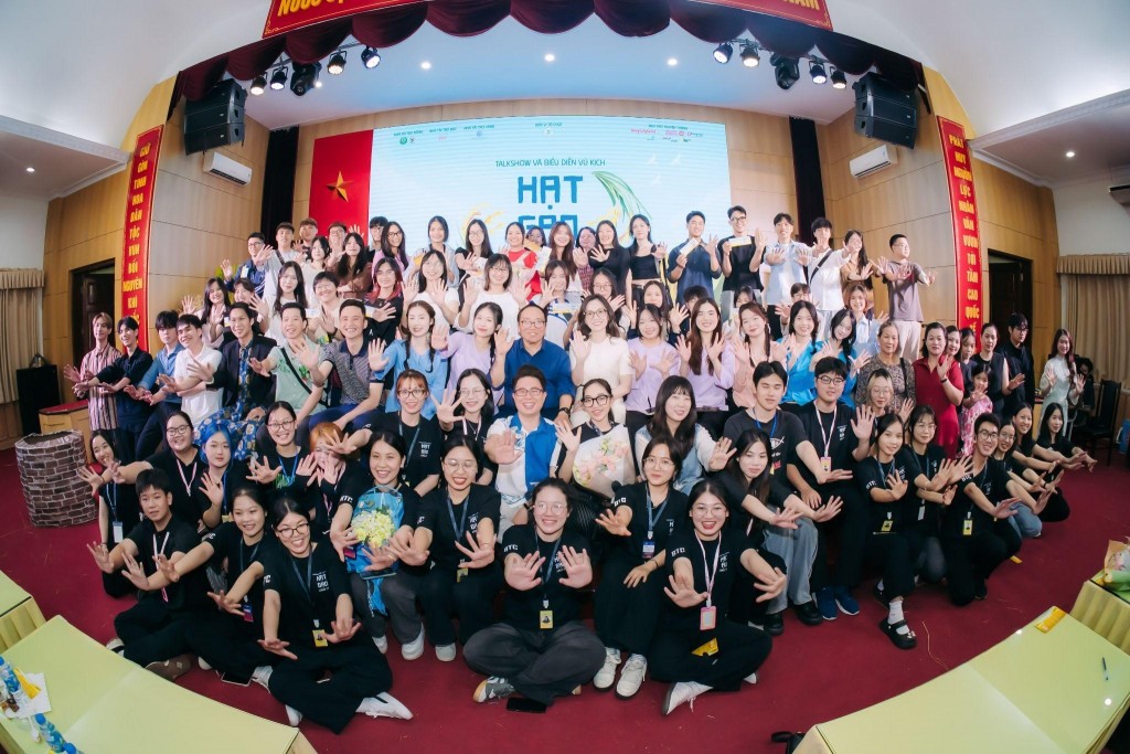 Tập thể những người thực hiện chương trình