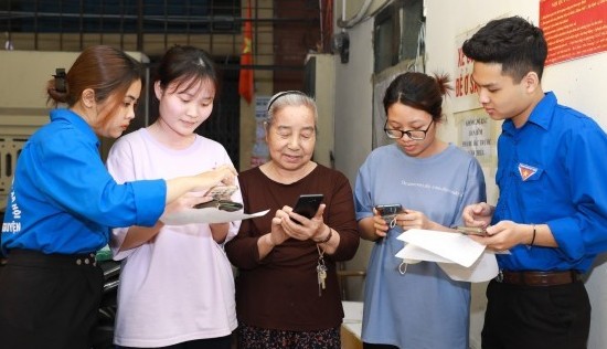 100% đoàn viên, thanh niên góp ý sửa đổi Hiến pháp qua VneID