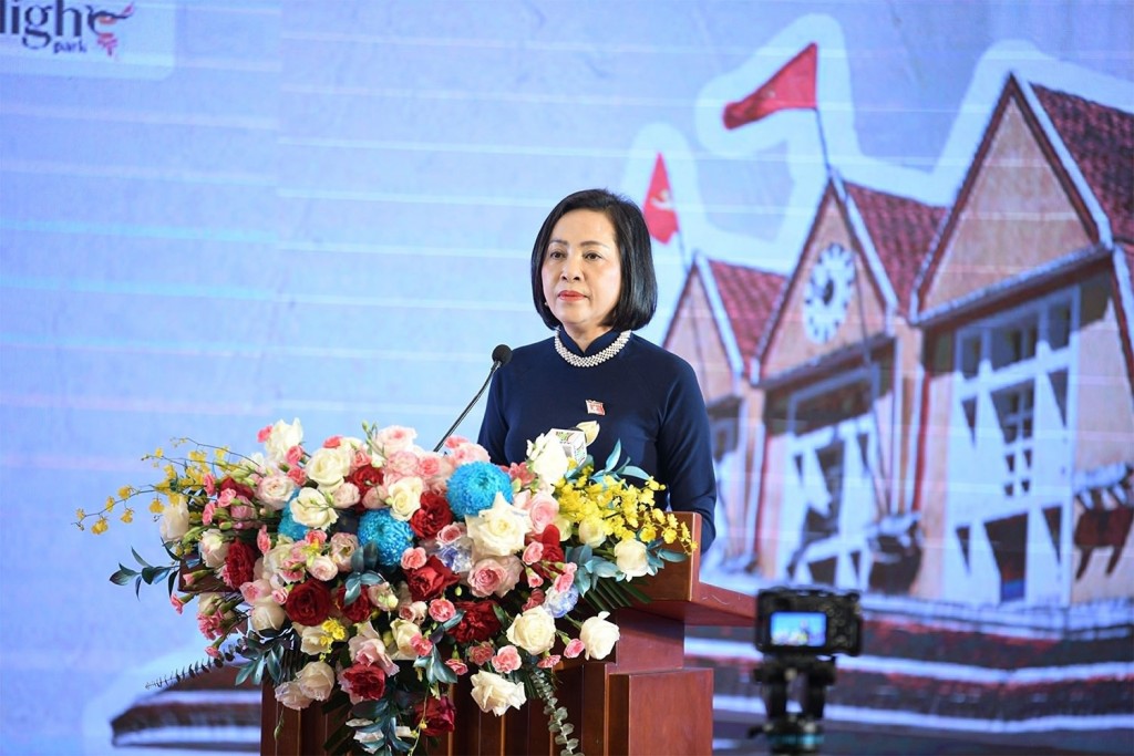 Phó Chủ tịch Quốc hội Nguyễn Thị Thanh đánh giá cao tinh thần chủ động, sáng tạo và quyết tâm hành động của Tỉnh ủy, UBND tỉnh Lâm Đồng