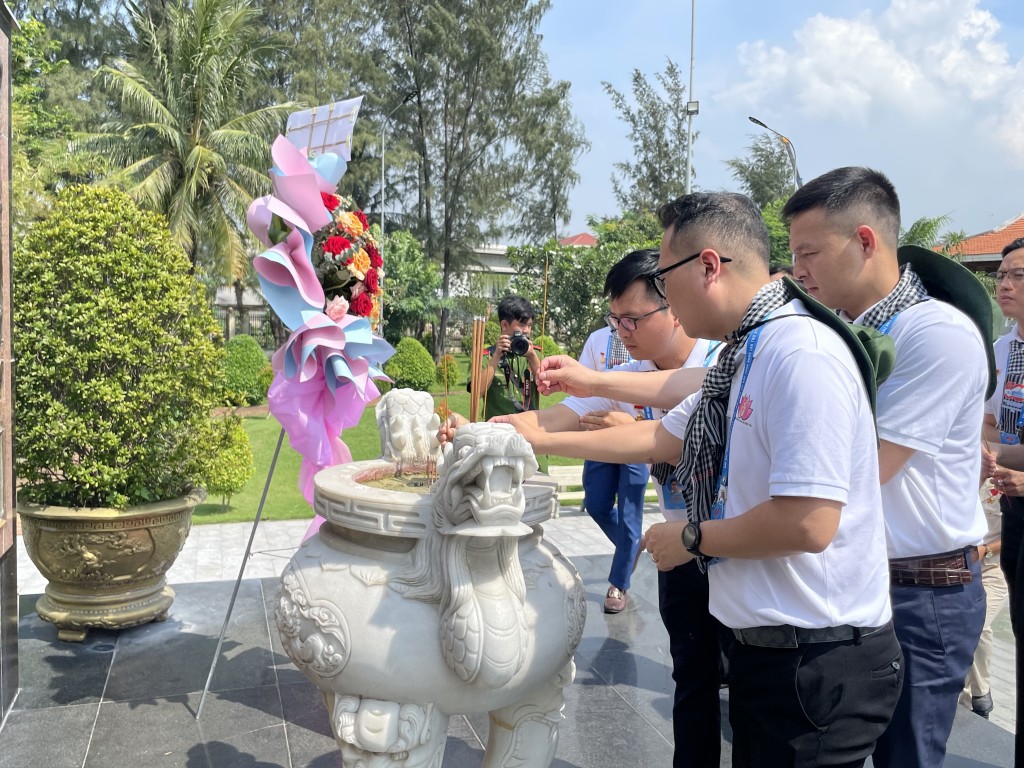 Loạt hoạt động về nguồn của thanh niên tiên tiến làm theo lời Bác