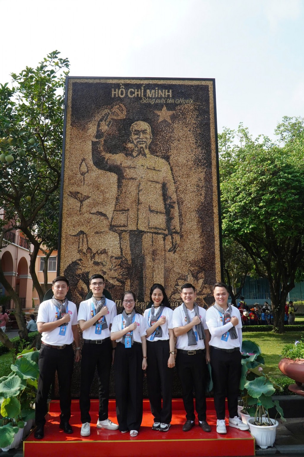 Loạt hoạt động về nguồn của thanh niên tiên tiến làm theo lời Bác