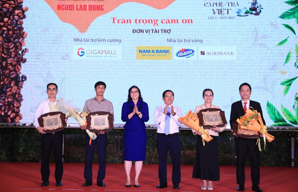 Khai mạc chương trình "Tôn vinh cà phê, trà Việt" lần 3 - 2025
