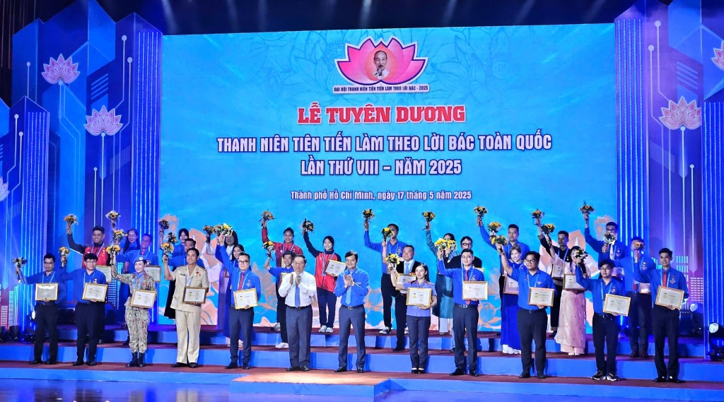 Các gương thanh niên tiên tiến