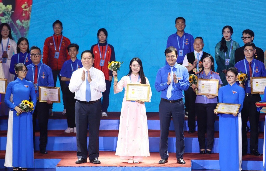 Tuyên dương thanh niên tiên tiến làm theo lời Bác lần thứ VIII