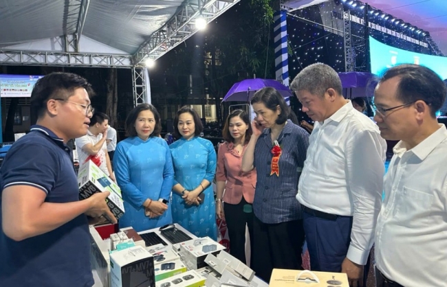 Ngày Phụ nữ Thủ đô ứng dụng công nghệ, đổi mới sáng tạo