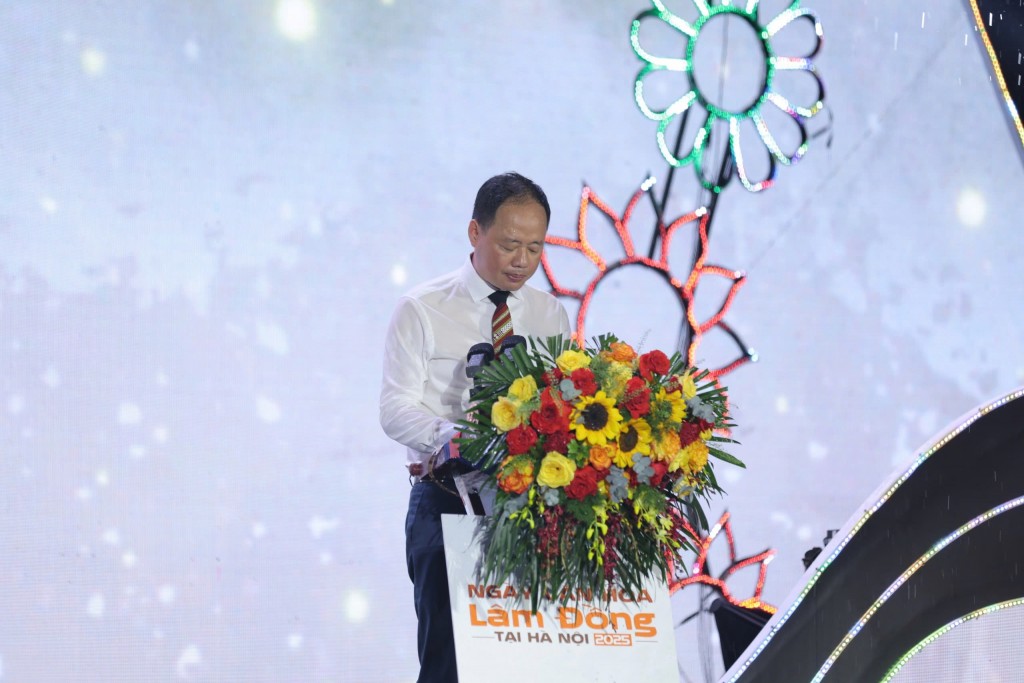 Đồng chí Trần Hồng Thái - Phó Bí thư Tỉnh uỷ, Chủ tịch UBND tỉnh Lâm Đồng phát biểu khai mạc chương trình