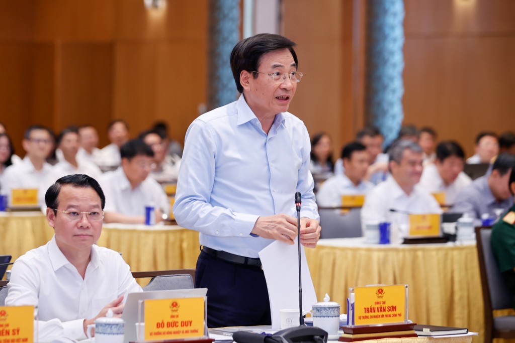 Bộ trưởng, Chủ nhiệm Văn phòng Chính phủ Trần Văn Sơn phát biểu tại phiên họp - Ảnh: VGP/Nhật Bắc