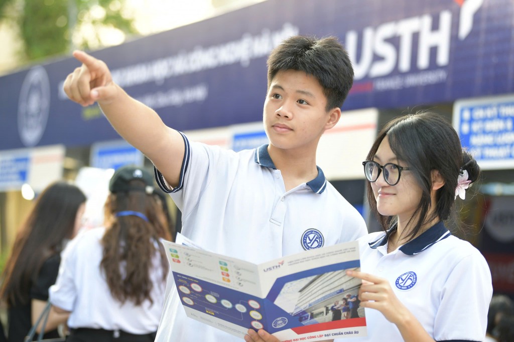 Gần 5.000 học sinh, phụ huynh trải nghiệm nhiều hoạt động hấp dẫn