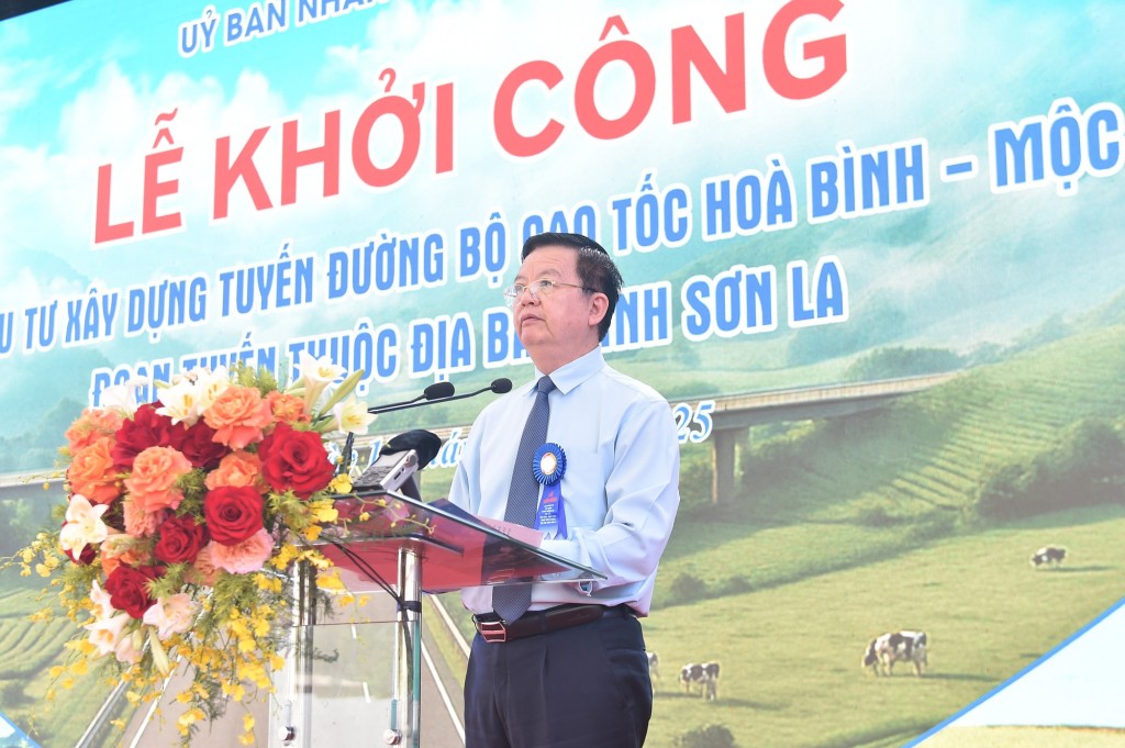 Phó Thủ tướng Mai Văn Chính nhấn mạnh, đây là dự án mang tính đột phá, là kết quả của sự phối hợp chặt chẽ giữa Trung ương và địa phương, sự vào cuộc quyết liệt của các bộ, ngành Trung ương, sự nỗ lực của chính quyền tỉnh Sơn La, Hòa Bình và sự đồng thuận, ủng hộ của nhân dân - Ảnh: VGP/Giang Thanh