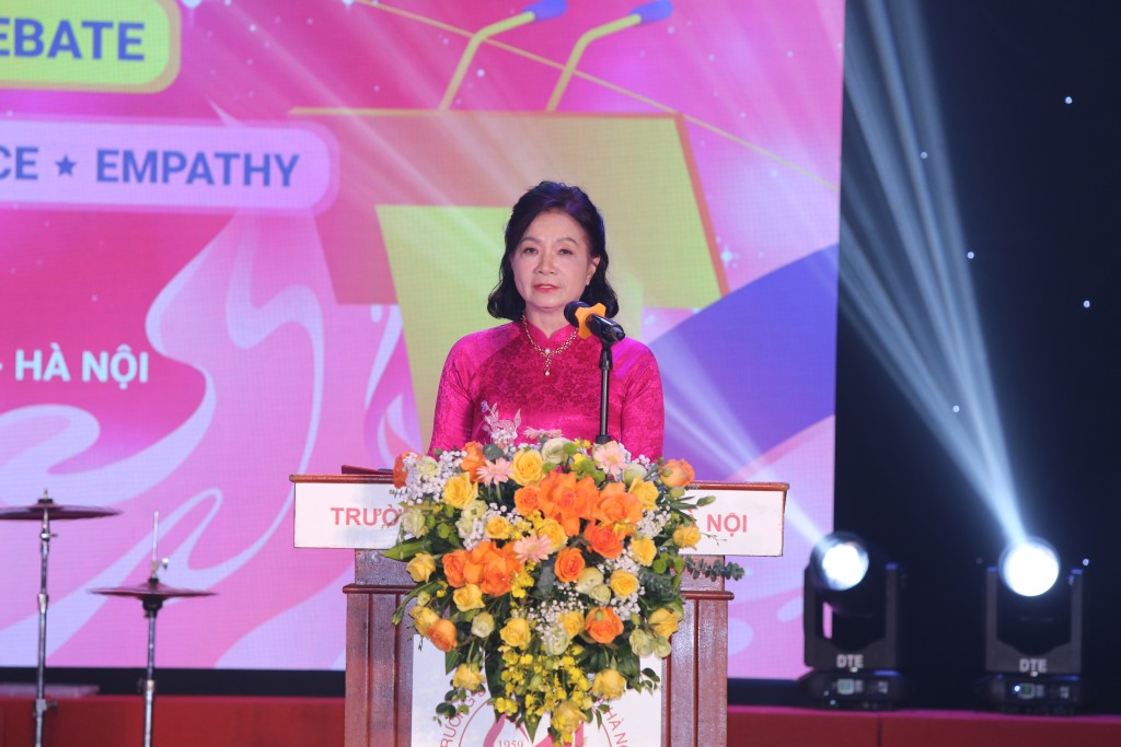 Sôi động vòng chung khảo hùng biện tiếng Anh Kella in Life