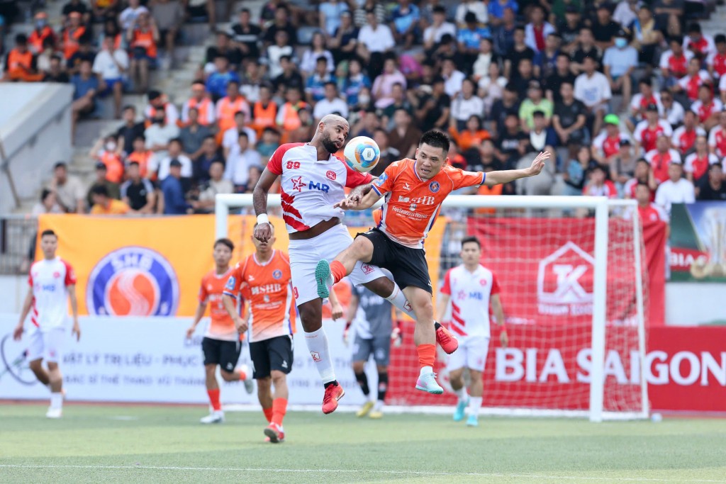 Giải bóng đá 7 người vô địch quốc gia Bia Saigon Dragon Cup 2025 chính thức lăn bóng