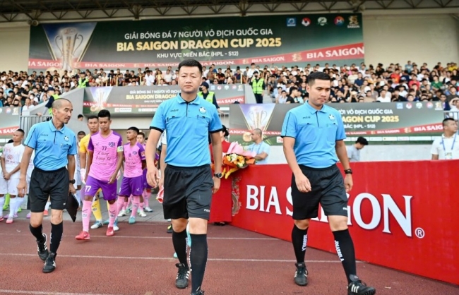 Giải bóng đá 7 người vô địch quốc gia Bia Saigon Dragon Cup 2025 chính thức lăn bóng