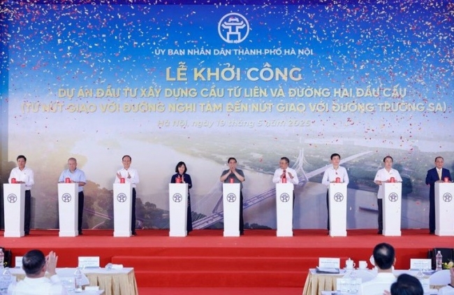Thủ tướng Phạm Minh Chính phát lệnh khởi công cầu Tứ Liên