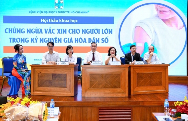 Chủng ngừa người lớn: Hướng đi bền vững trong kỷ nguyên già hóa dân số