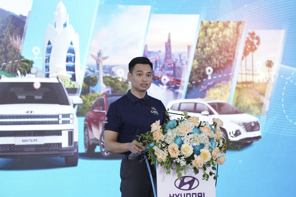 - Ông Ngô Tiến Đạt - Phó tổng giám đốc Hyundai Thành Công Việt Nam chia sẻ về sứ mệnh gắn kết khách hàng của HTV - Ông Ngô Tiến Đạt - Phó tổng giám đốc Hyundai Thành Công Việt Nam chia sẻ về sứ mệnh gắn kết khách hàng của HTV