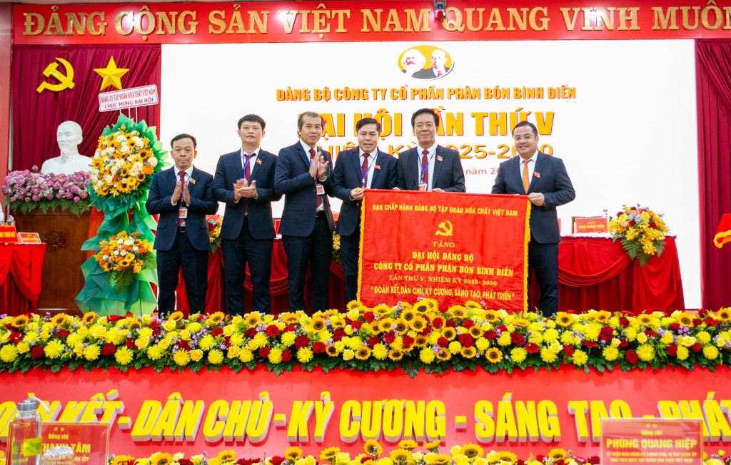 Đảng bộ Công ty Bình Điền tiến bước vào kỷ nguyên mới