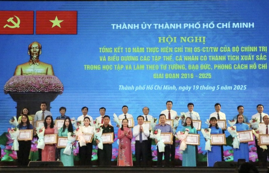 TP Hồ Chí Minh: Biểu dương 341 gương học tập, làm theo lời Bác