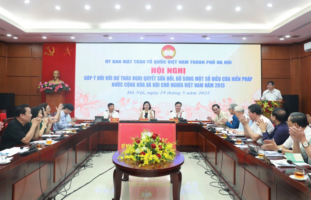 Lấy ý kiến chuyên gia, nguyên lãnh đạo MTTQ TP sửa đổi Hiến pháp