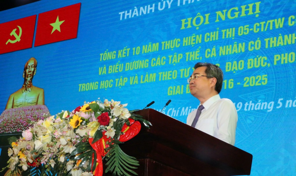 Phó Bí thư Thường trực Thành ủy thành phố Hồ Chí Minh Nguyễn Thanh Nghị phát biểu chỉ đạo tại hội nghị