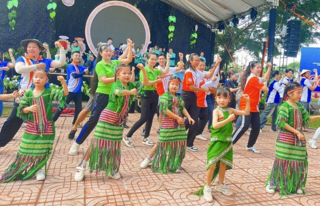 Đắk Lắk: Sôi nổi Liên hoan “Phụ trách tài năng”