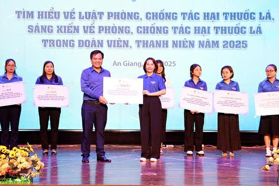 Tìm kiếm sáng kiến về phòng chống tác hại của thuốc lá