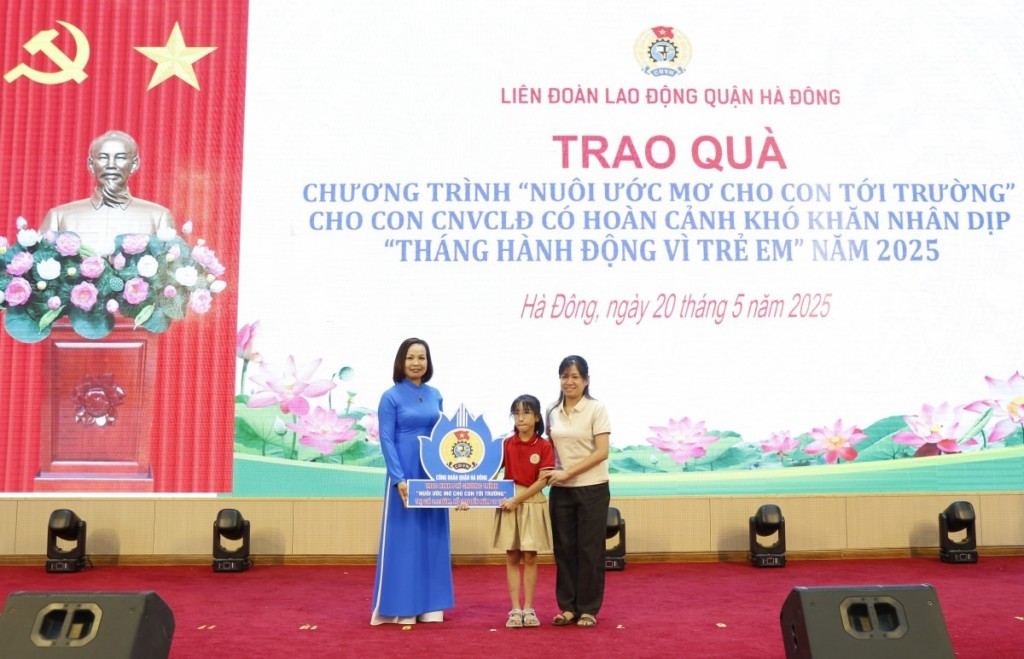 Tuyên dương 60 “Công nhân lao động giỏi” năm 2025