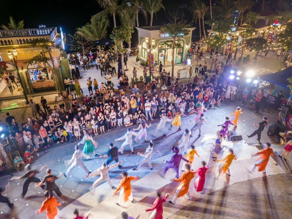 Các show nghệ thuật được đầu tư bài bản chính là lời giải giúp khai phá tiềm năng của kinh tế đêm