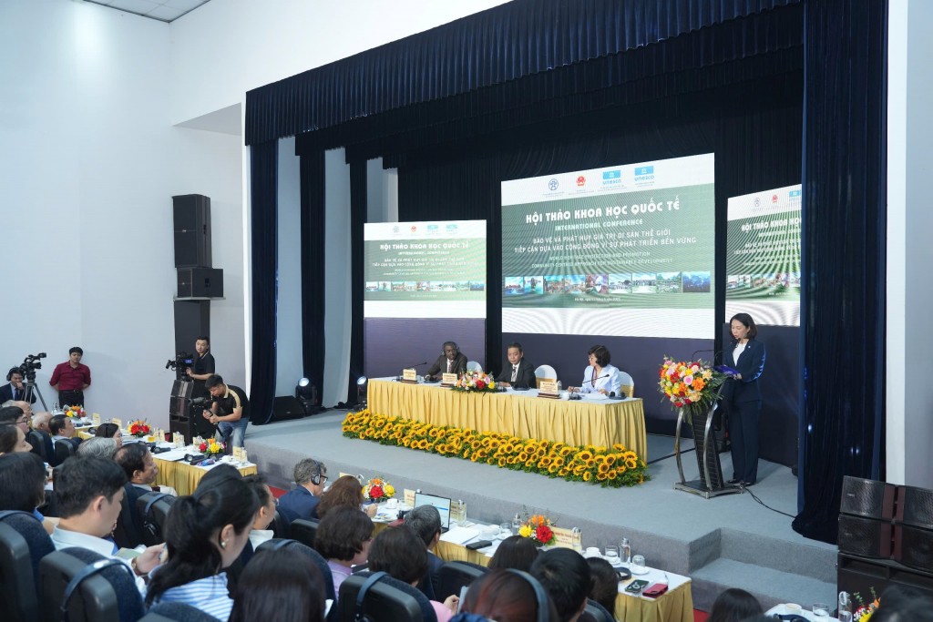 Hội thảo có sự tham dự của đông đảo các nhà lãnh đạo, quản lý, các chuyên gia, các nhà khoa học và đại diện cộng đồng