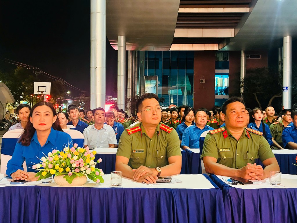 Quang cảnh buổi toạ đàm