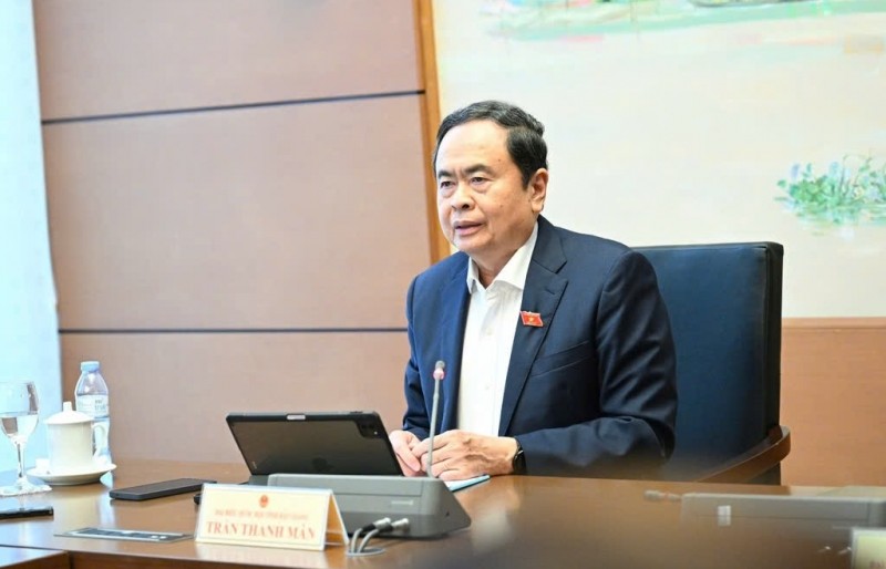 Tránh cơ chế "xin - cho" khi chỉ định thầu nhà ở xã hội