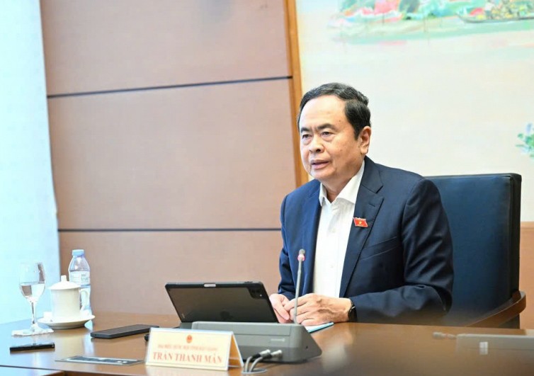 Chủ tịch Quốc hội Trần Thanh Mẫn phát biểu tại phiên thảo luận tổ.