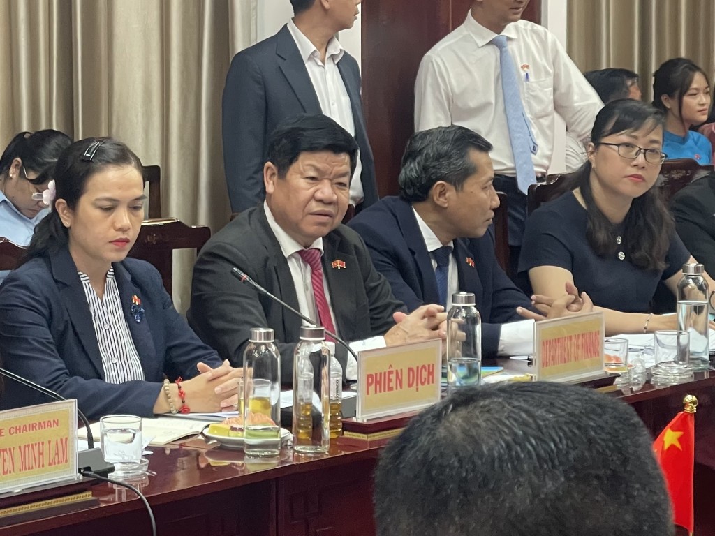 Ông Trần Văn Tươi, Phó Giám đốc Sở Tài chính phát biểu trong buổi làm việc