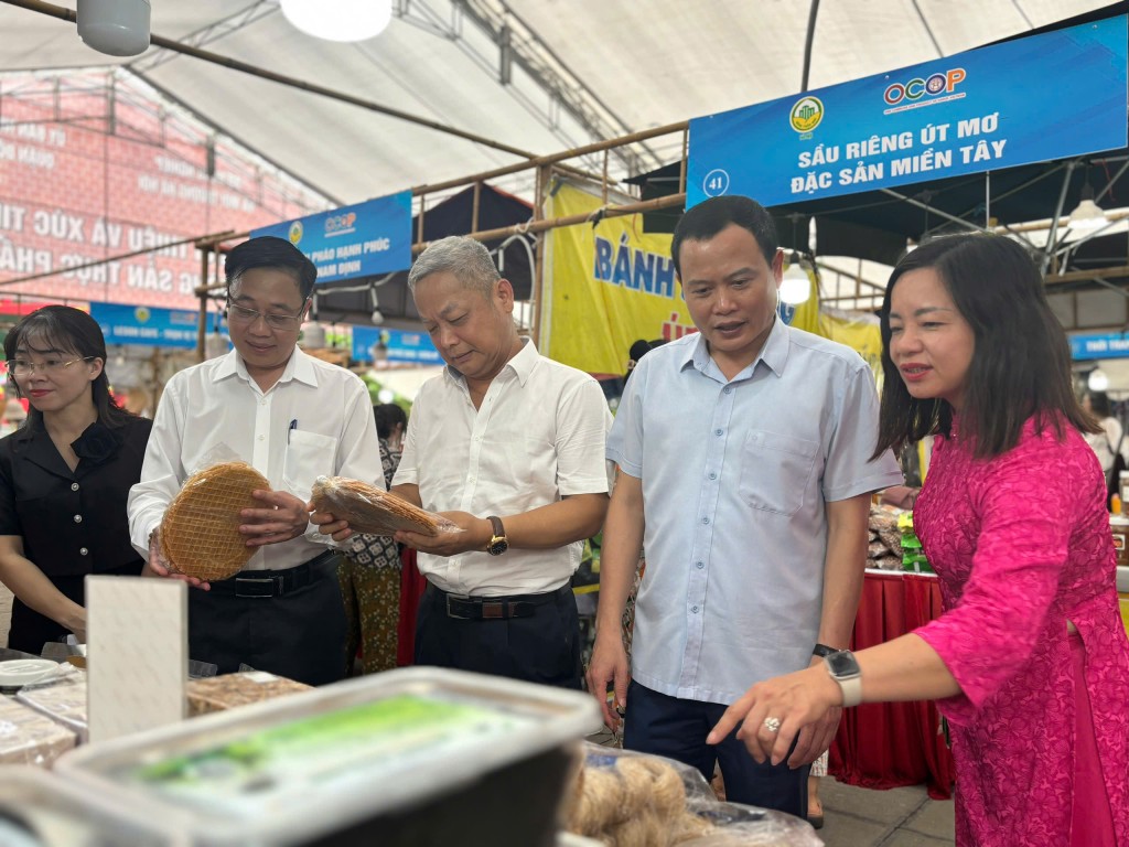500 sản phẩm OCOP đến tuần tiêu thụ sản phẩm nông sản an toàn 500 sản phẩm OCOP đến tuần tiêu thụ sản phẩm nông sản an toàn