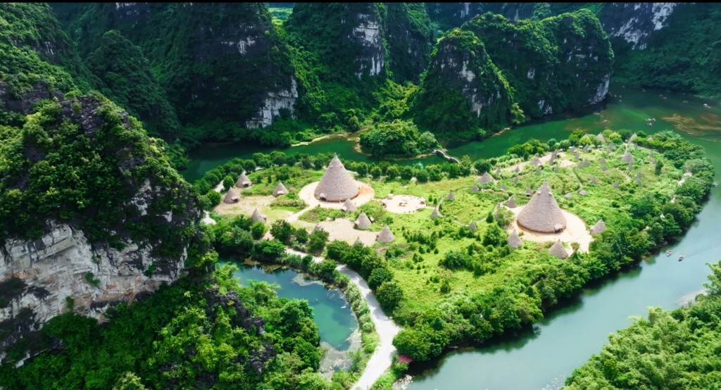 Hình ảnh Ninh Bình đẹp như mơ trong MV của Quách Beem