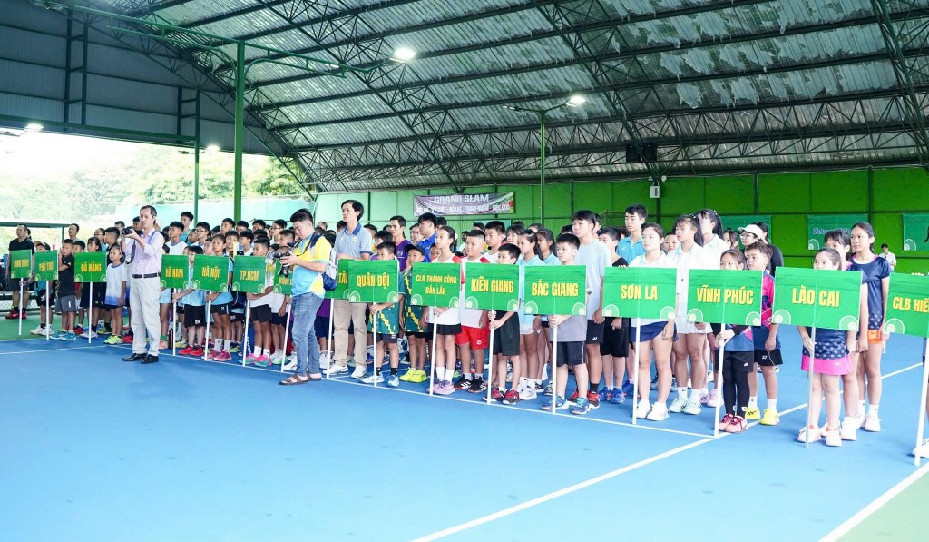 Giải Quần vợt vô địch Thanh thiếu niên Quốc gia 2025, diễn ra liên tục đến ngày 31 tháng 5 năm 2025, thu hút hơn 400 vận động viên đến từ 17 đơn vị