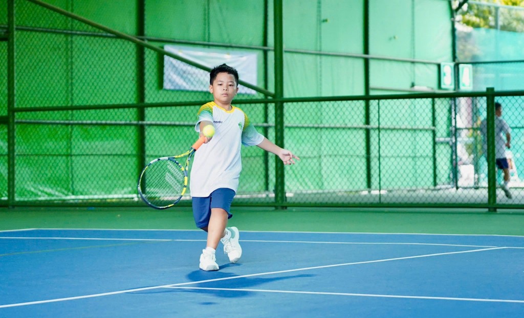 Những pha thi đấu sôi nổi, hấp dẫn của các vận động viên ngay sau lễ Khai mạc Giải Quần vợt vô địch Thanh thiếu niên Quốc gia 2025