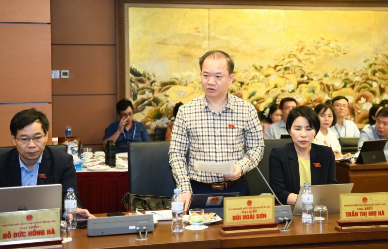 Không chỉ miễn học phí, người dân kỳ vọng trường lớp phải tốt hơn