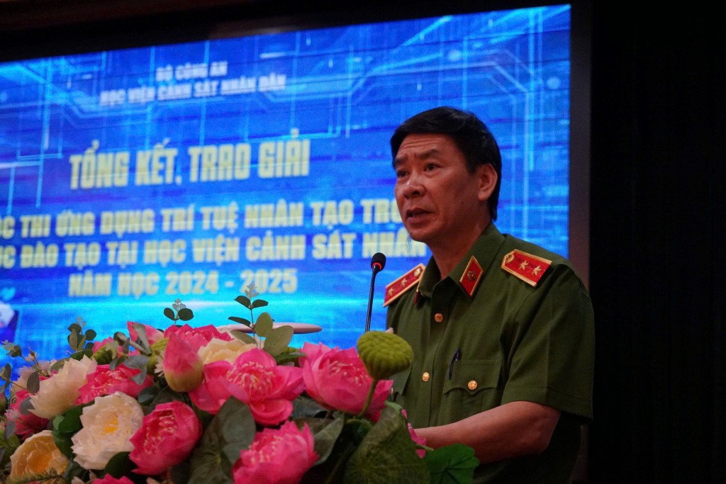  GS.TS Trần Minh Hưởng phát biểu tại chương trình