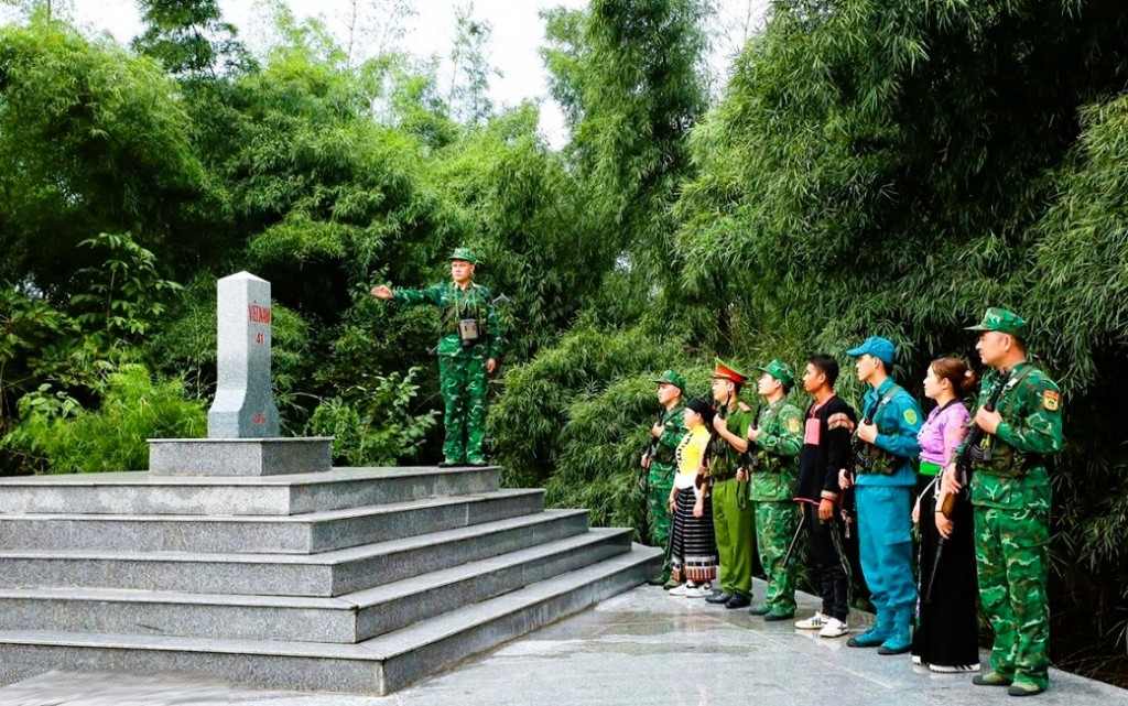 Nỗ lực toàn diện bảo vệ vững chắc chủ quyền, an ninh biên giới
