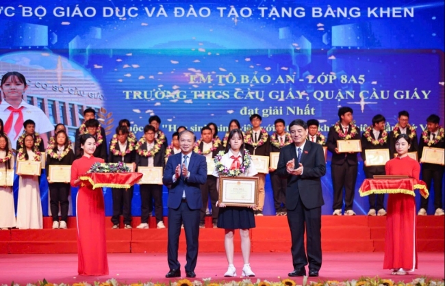 Ở đâu có học sinh chăm ngoan, thầy cô tâm huyết... ở đó thành tựu sẽ nở hoa