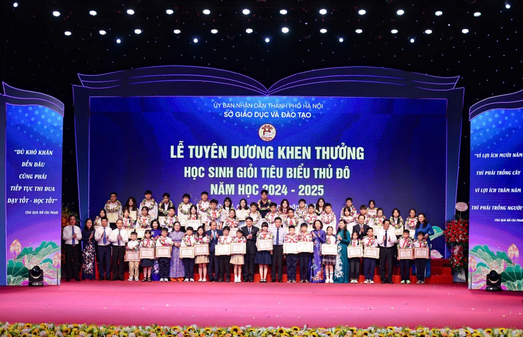 Ở đâu có học sinh chăm ngoan, thầy cô tâm huyết... ở đó thành tựu sẽ nở hoa