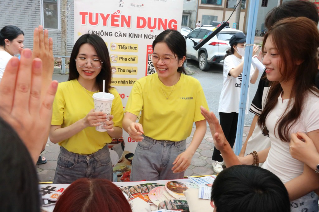 Kết nối hơn 5.000 sinh viên với doanh nghiệp tìm cơ hội việc làm