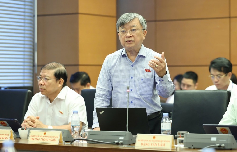 Vẫn còn “trên nóng, dưới lạnh”, đổi mới phải thấm xuống cấp xã