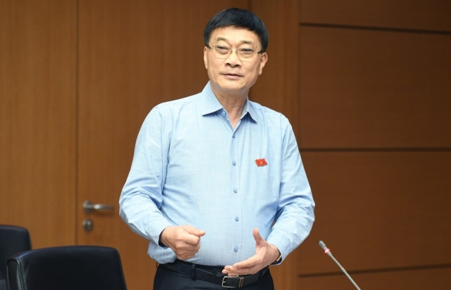 Cần giải pháp căn cơ để giá vàng “không nhảy điên loạn”