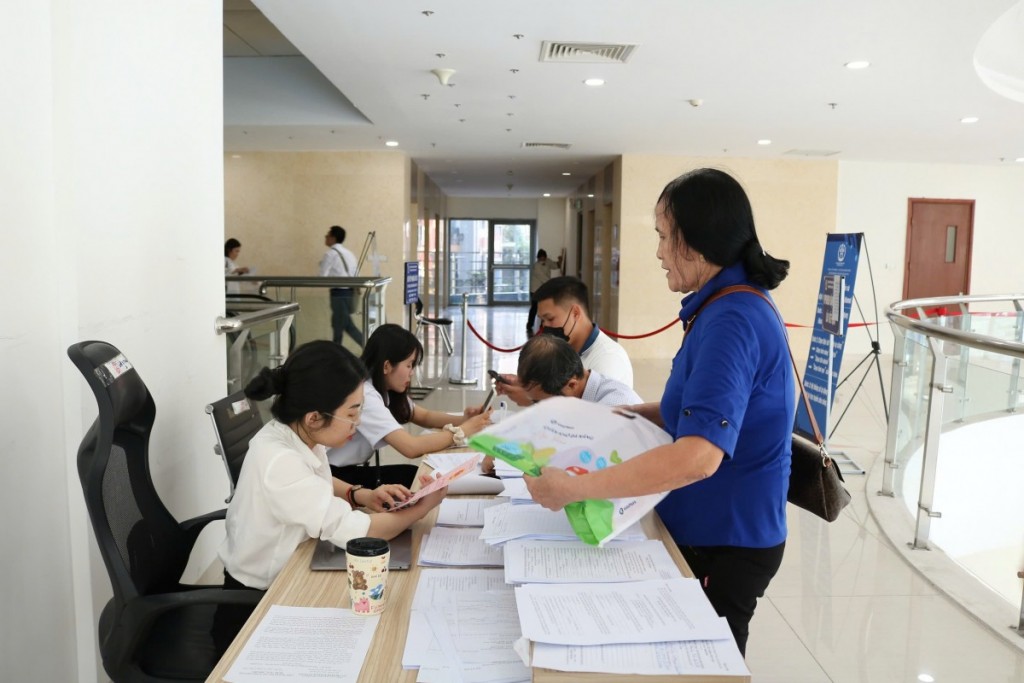 Xây dựng nền hành chính hiện đại, tăng sự hài lòng của người dân